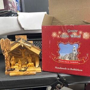 Genuine Olive Wood Nativity Set - Brown.